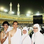 Membongkar Motif Umroh Jokowi
